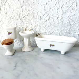 Town Square Miniatures 1:12 Dollhouse Porcelain Bathroom Set Tub Sink Toilet